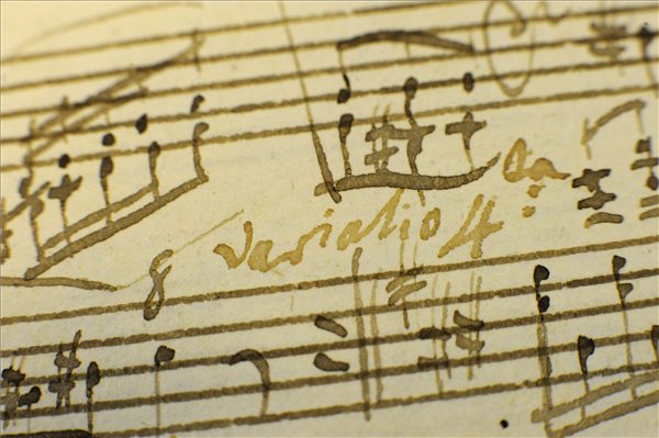 Új Mozart-kézirat a Kutatók Éjszakáján
