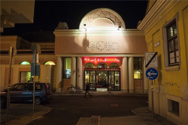 Újra megnyílt az Apolló mozi – Pécs